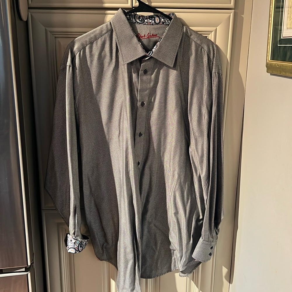Robert Graham men’s shirt